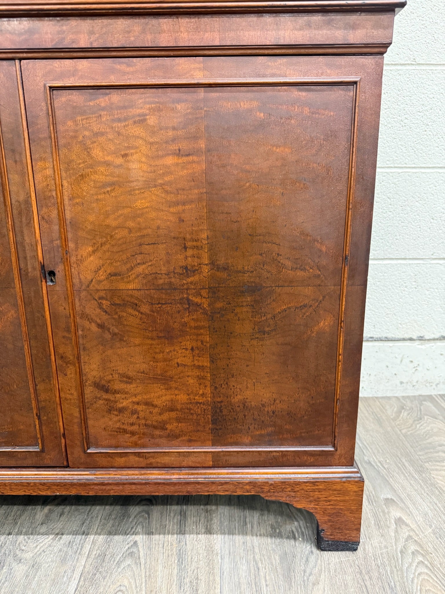 Vintage Georgian Style Mahogany Bookcase Cabinet China Cabinet