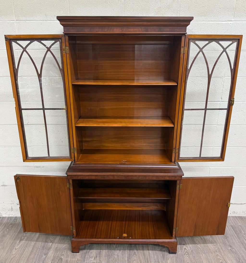 Vintage Georgian Style Mahogany Bookcase Cabinet China Cabinet