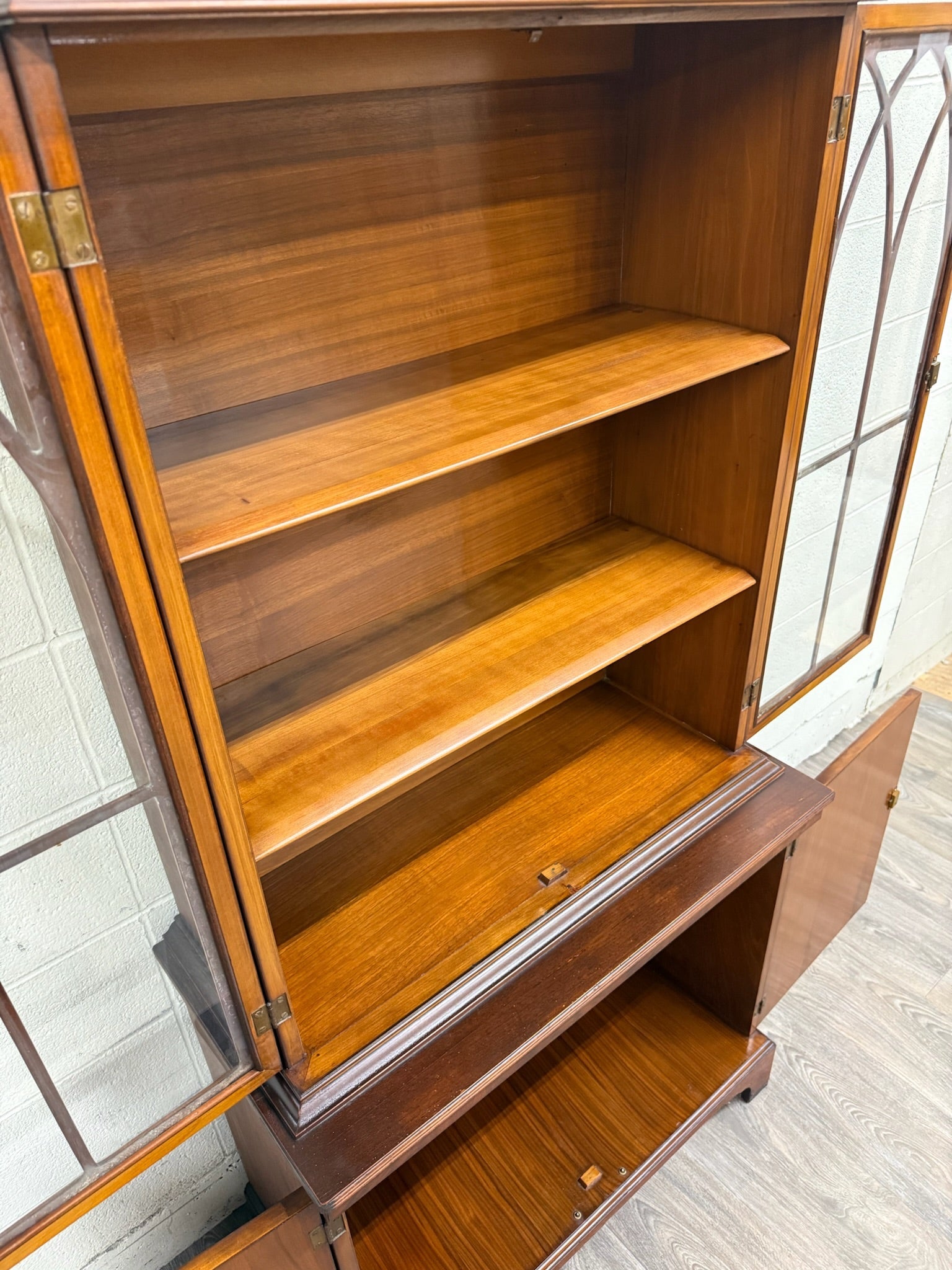 Vintage Georgian Style Mahogany Bookcase Cabinet China Cabinet
