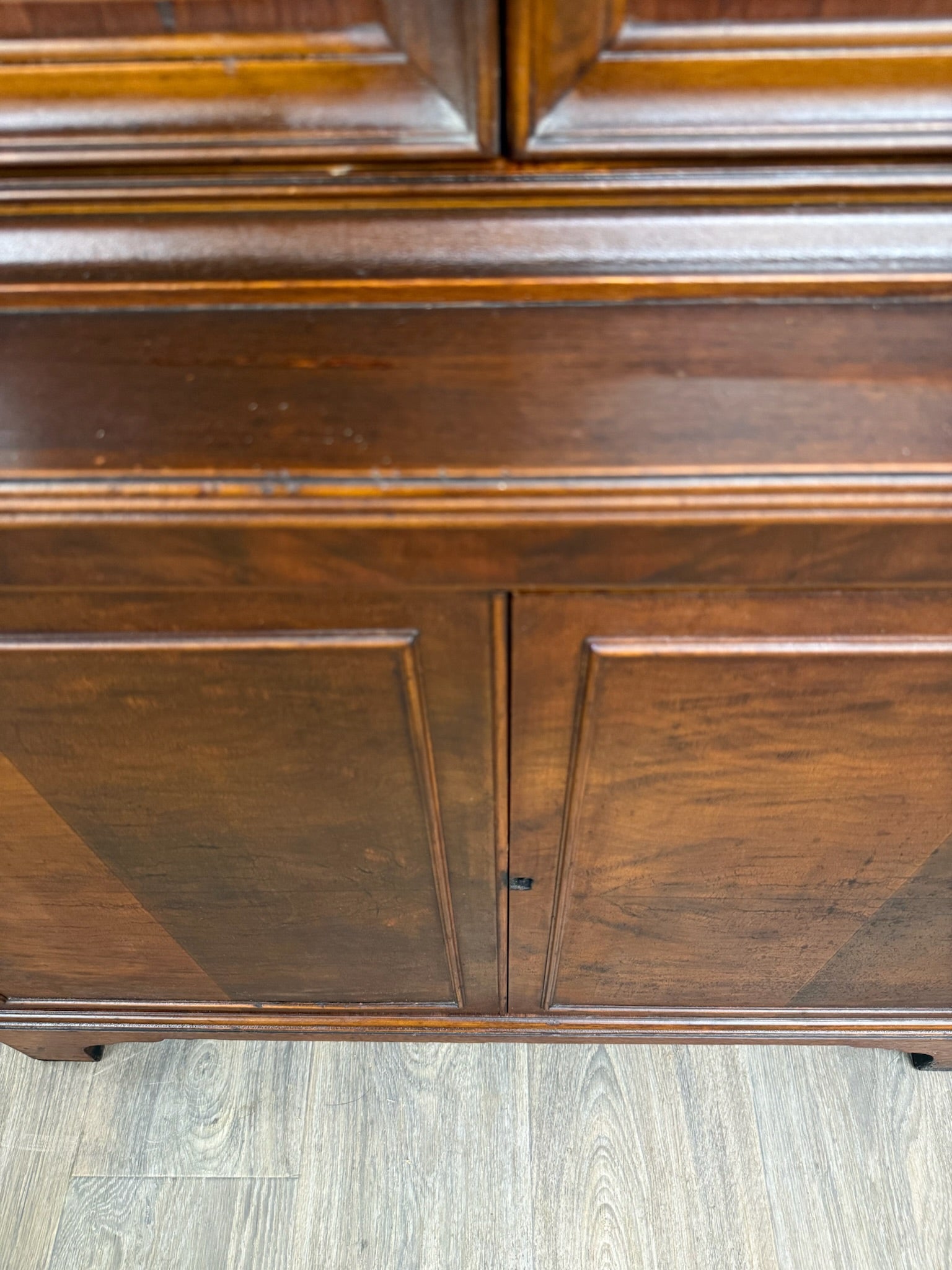 Vintage Georgian Style Mahogany Bookcase Cabinet China Cabinet
