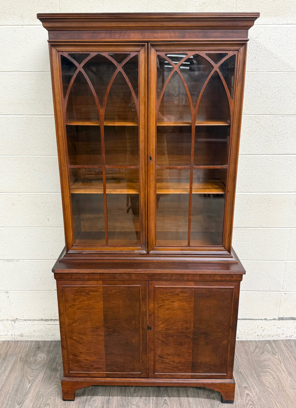 Vintage Georgian Style Mahogany Bookcase Cabinet China Cabinet