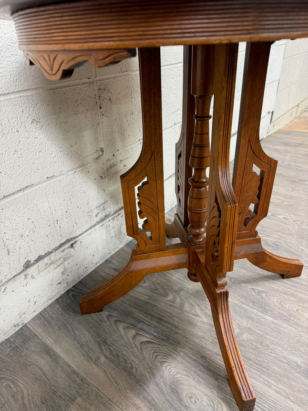 Antique Victorian Eastlake Quarter Sawn Tiger Oak Parlor Table