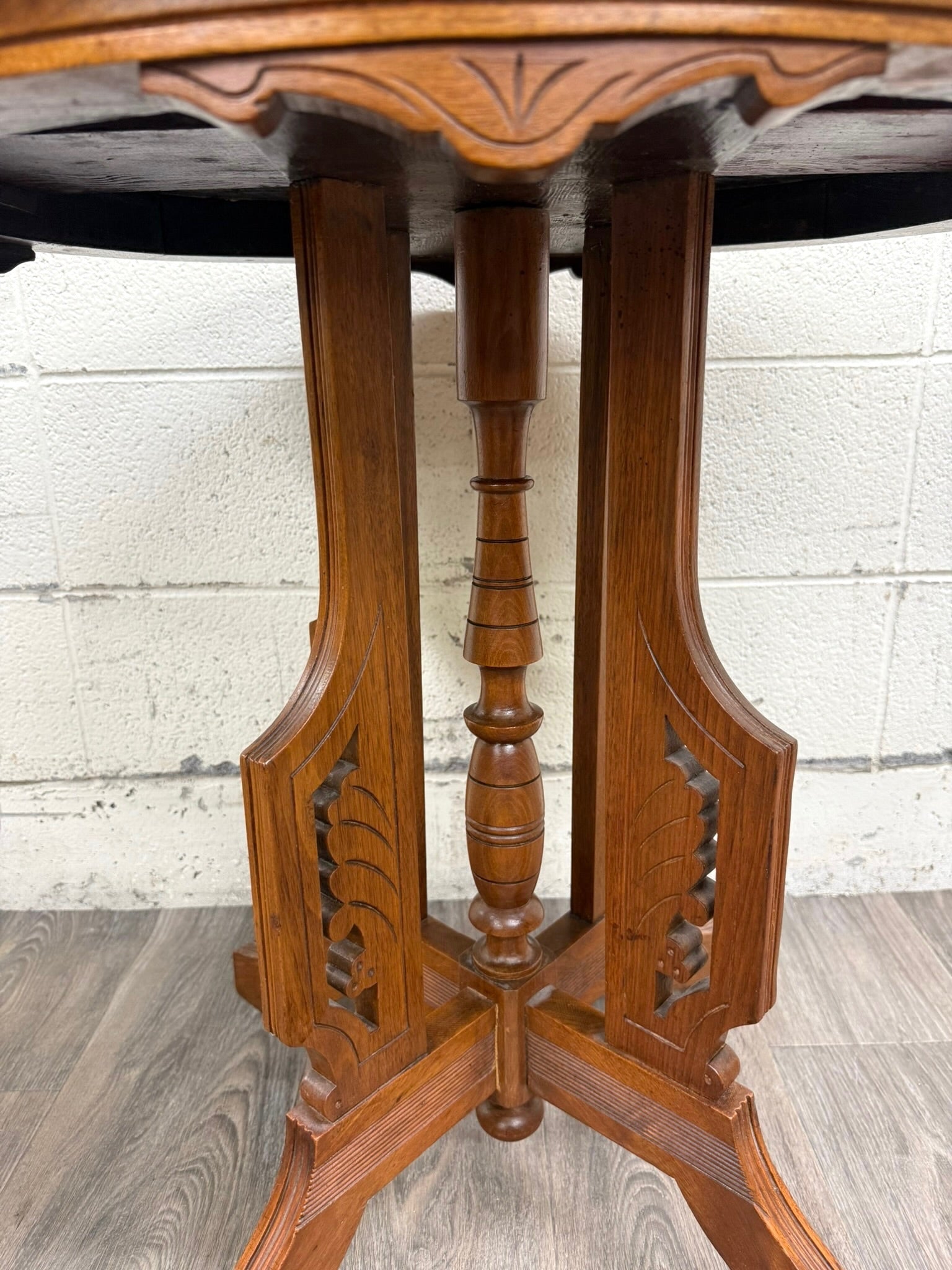 Antique Victorian Eastlake Quarter Sawn Tiger Oak Parlor Table