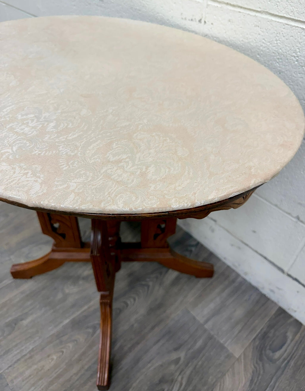 Antique Victorian Eastlake Quarter Sawn Tiger Oak Parlor Table