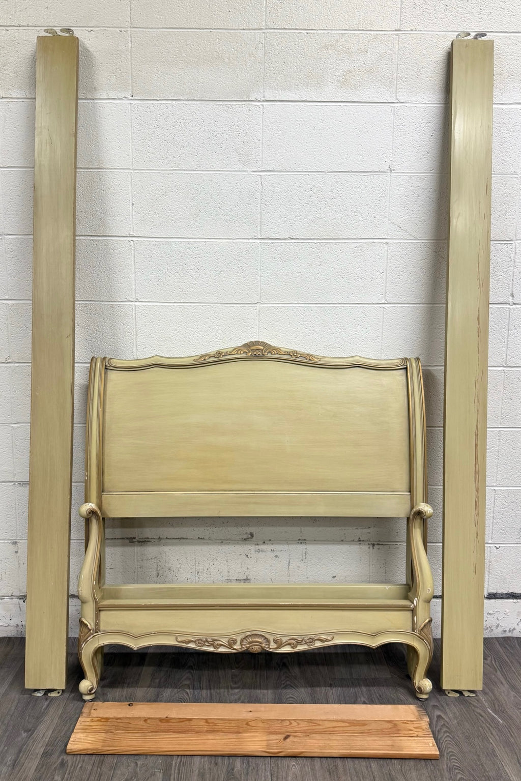 Vintage Twin Size French Provincial Louis XV Style French Bisque Cream Bed