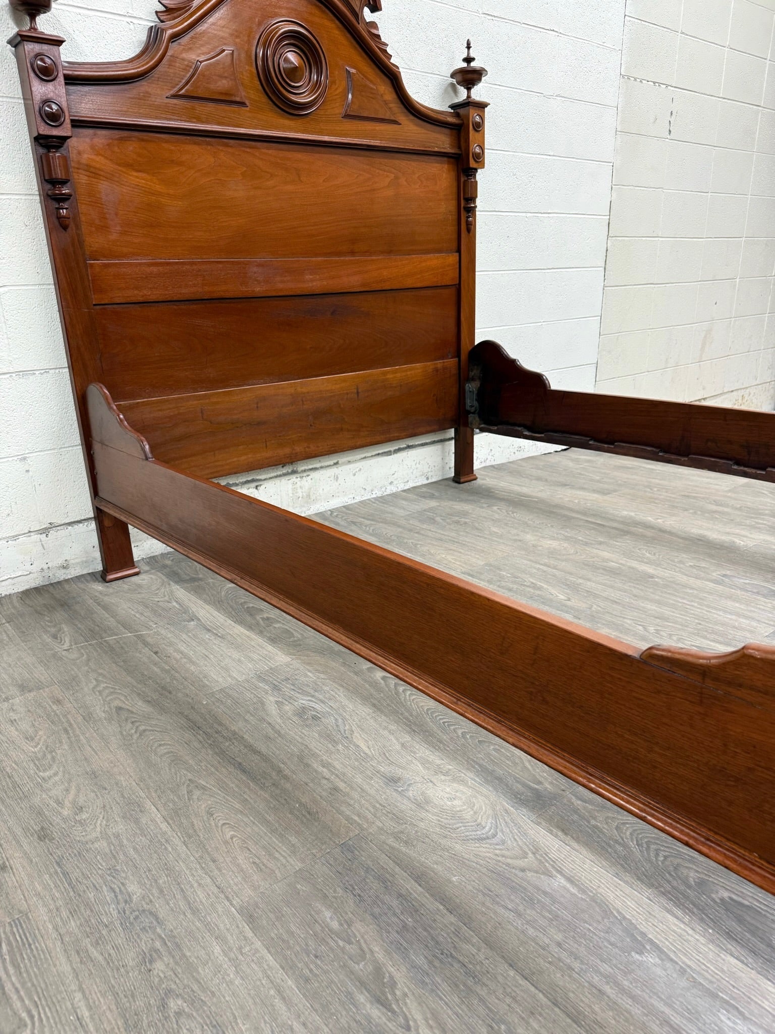 Antique Full Size Victorian Carved Walnut Bed