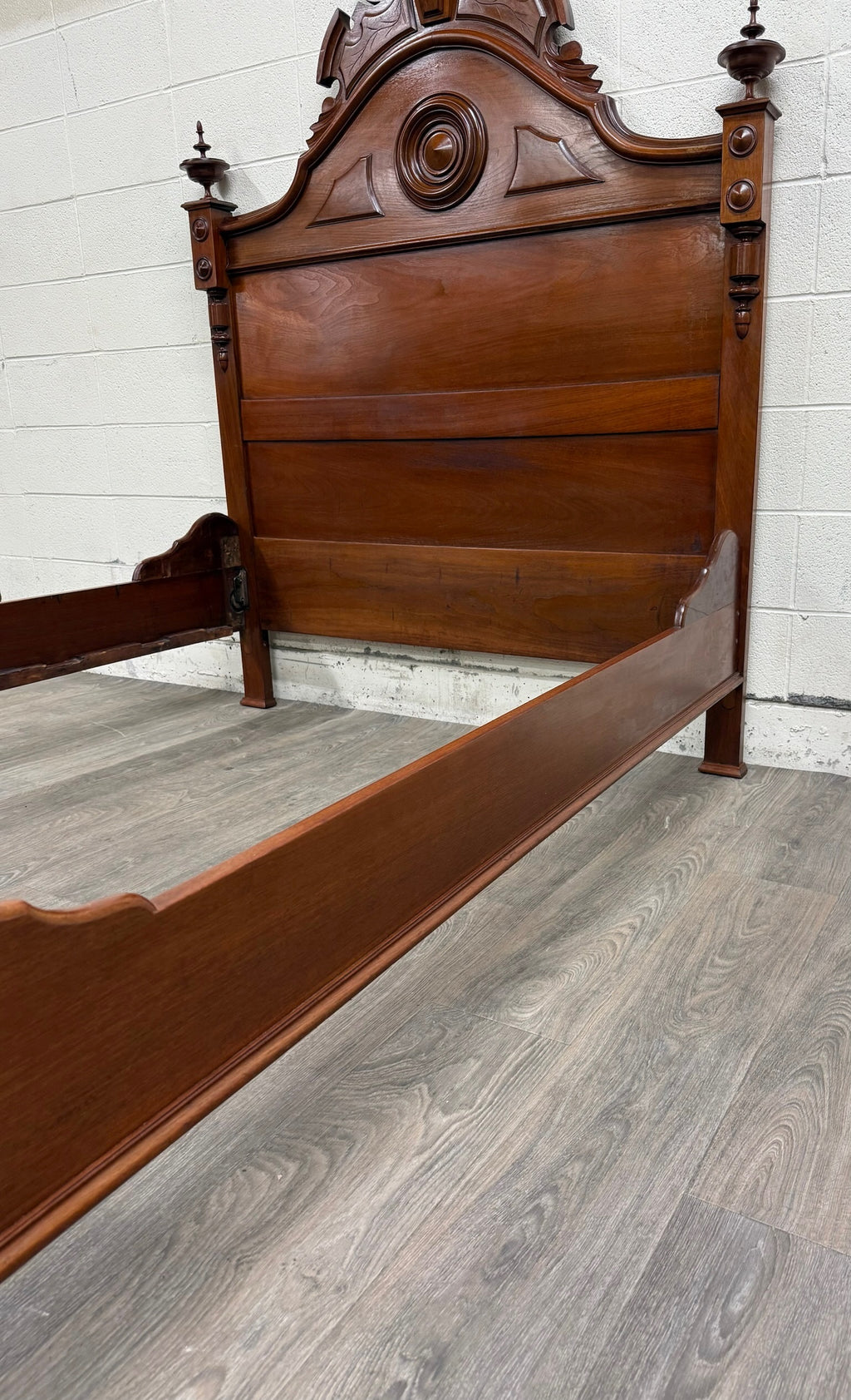 Antique Full Size Victorian Carved Walnut Bed