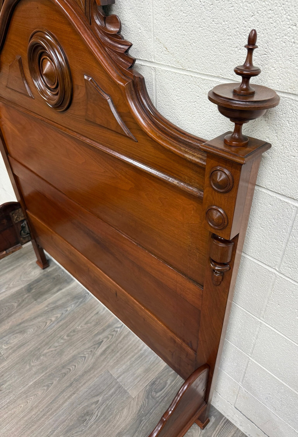 Antique Full Size Victorian Carved Walnut Bed
