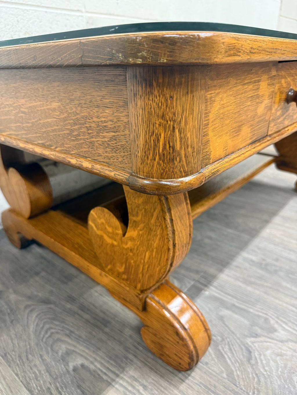Antique 1920s-1930s Empire Tiger Oak Coffee Table Cocktail Table