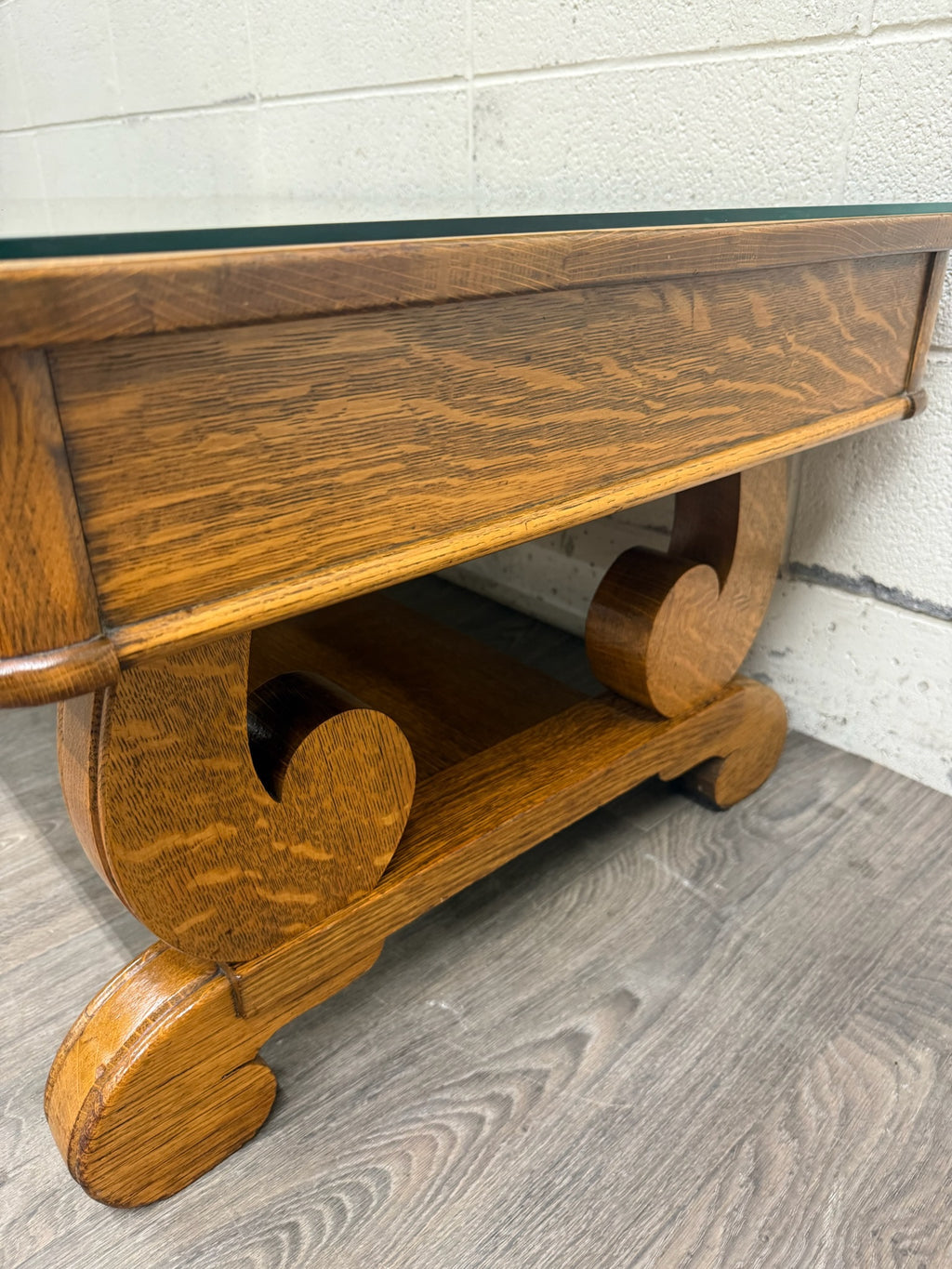 Antique 1920s-1930s Empire Tiger Oak Coffee Table Cocktail Table