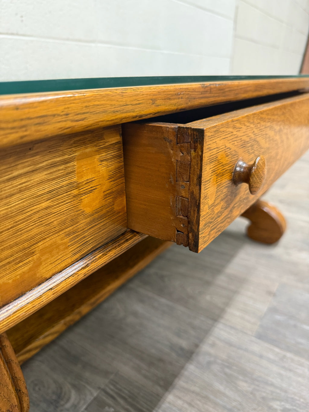Antique 1920s-1930s Empire Tiger Oak Coffee Table Cocktail Table