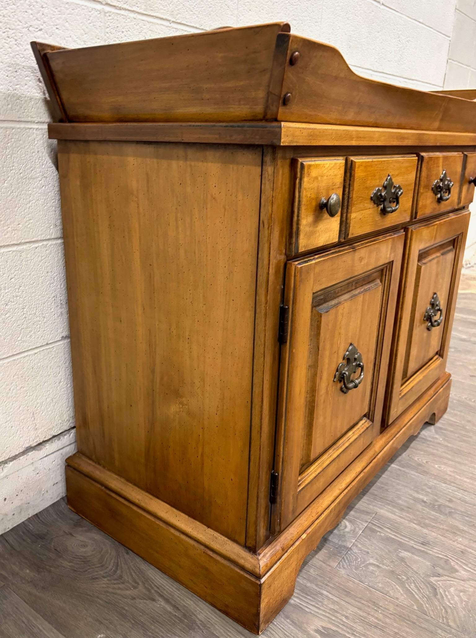 Vintage Garrison Furniture Company Early American Colonial Revival Dry Sink