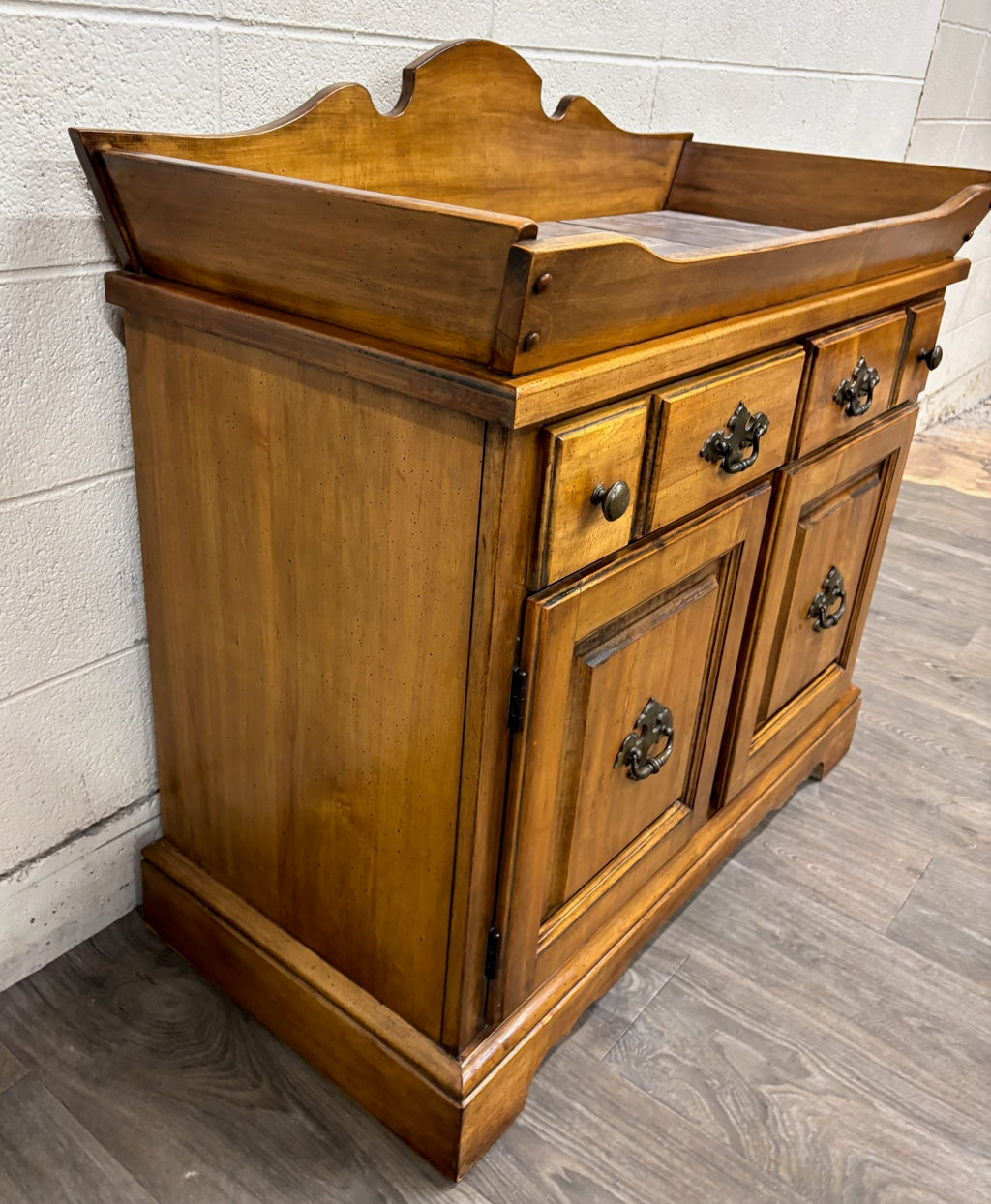 Vintage Garrison Furniture Company Early American Colonial Revival Dry Sink