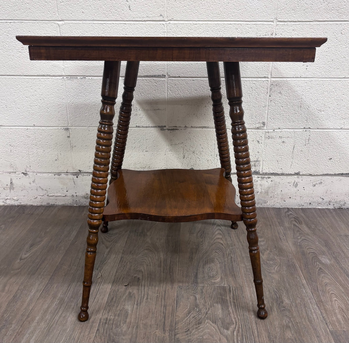 Antique Victorian Solid Mahogany Plank Top Side Table Lamp Table