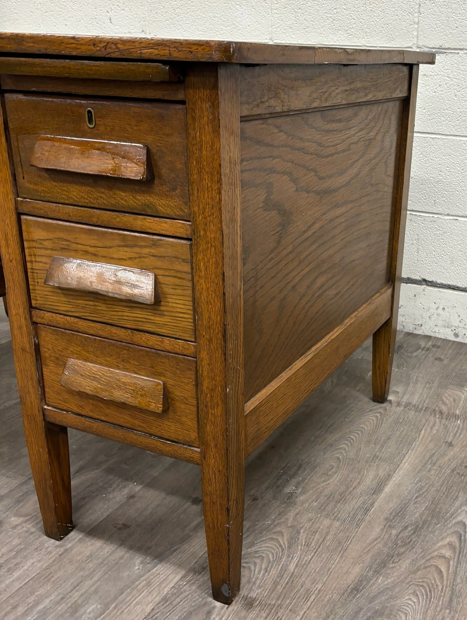 Vintage Arts & Crafts Mission Oak Pedestal Teacher Desk Office Desk Library Desk