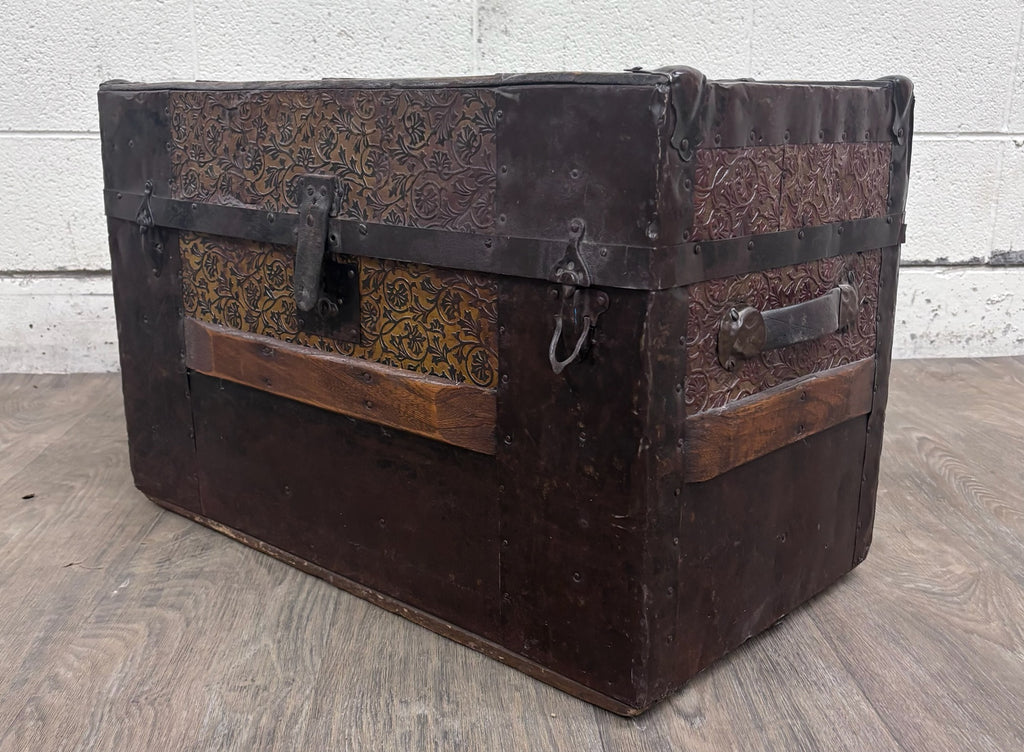 Antique 19th Century Victorian Flat Top Travel Trunk