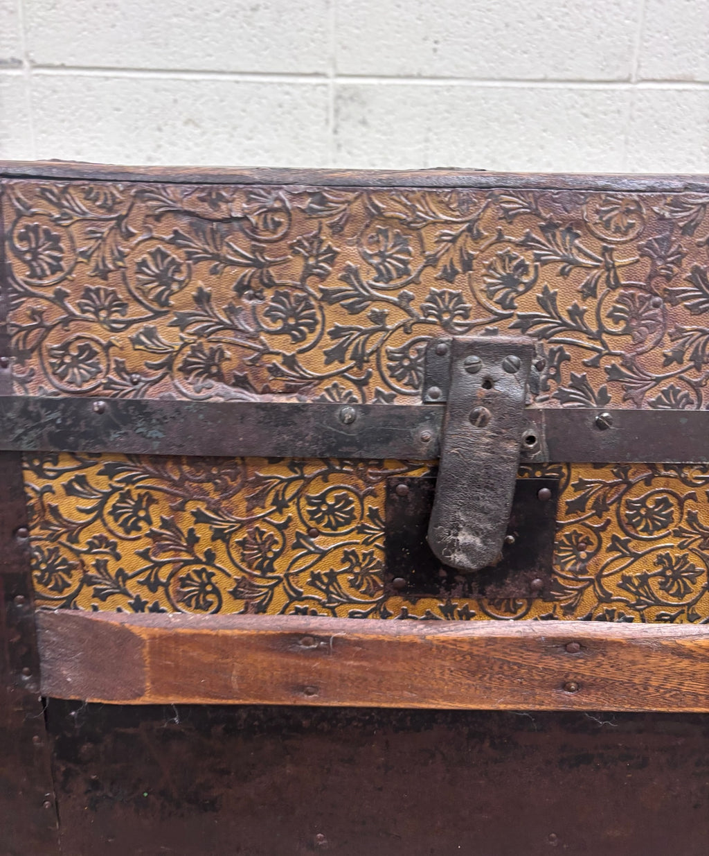 Antique 19th Century Victorian Flat Top Travel Trunk