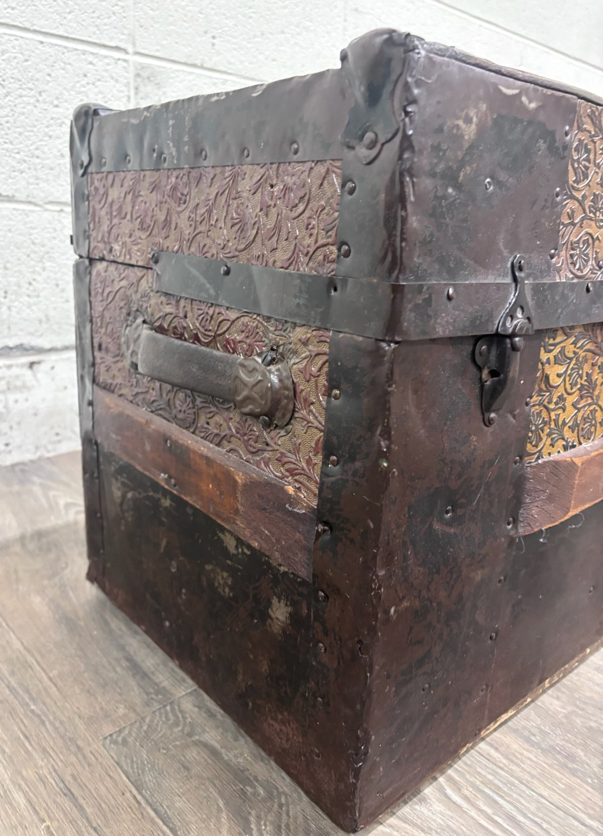 Antique 19th Century Victorian Flat Top Travel Trunk