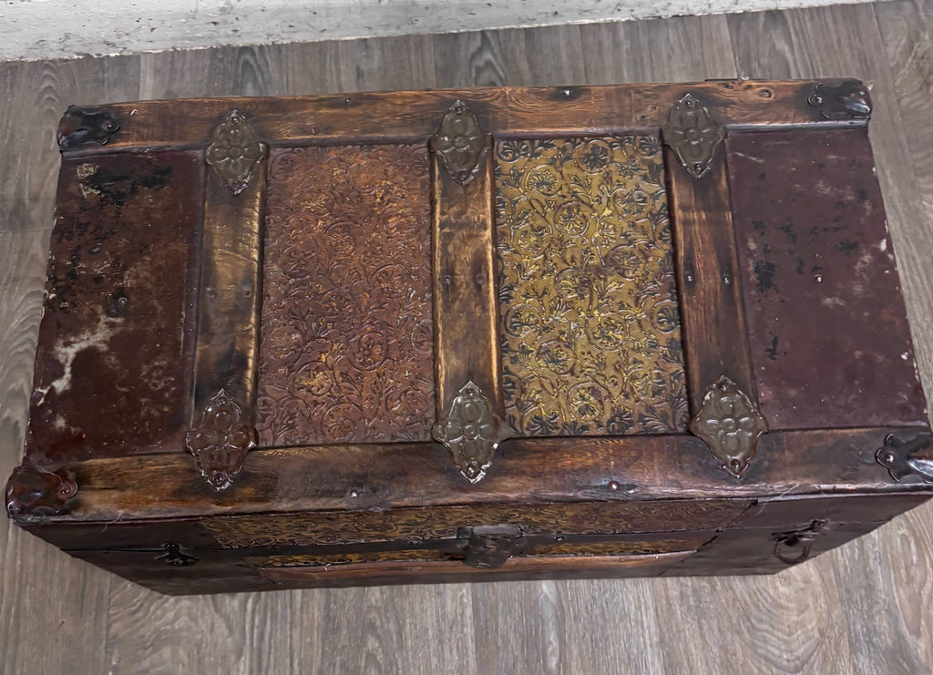 Antique 19th Century Victorian Flat Top Travel Trunk