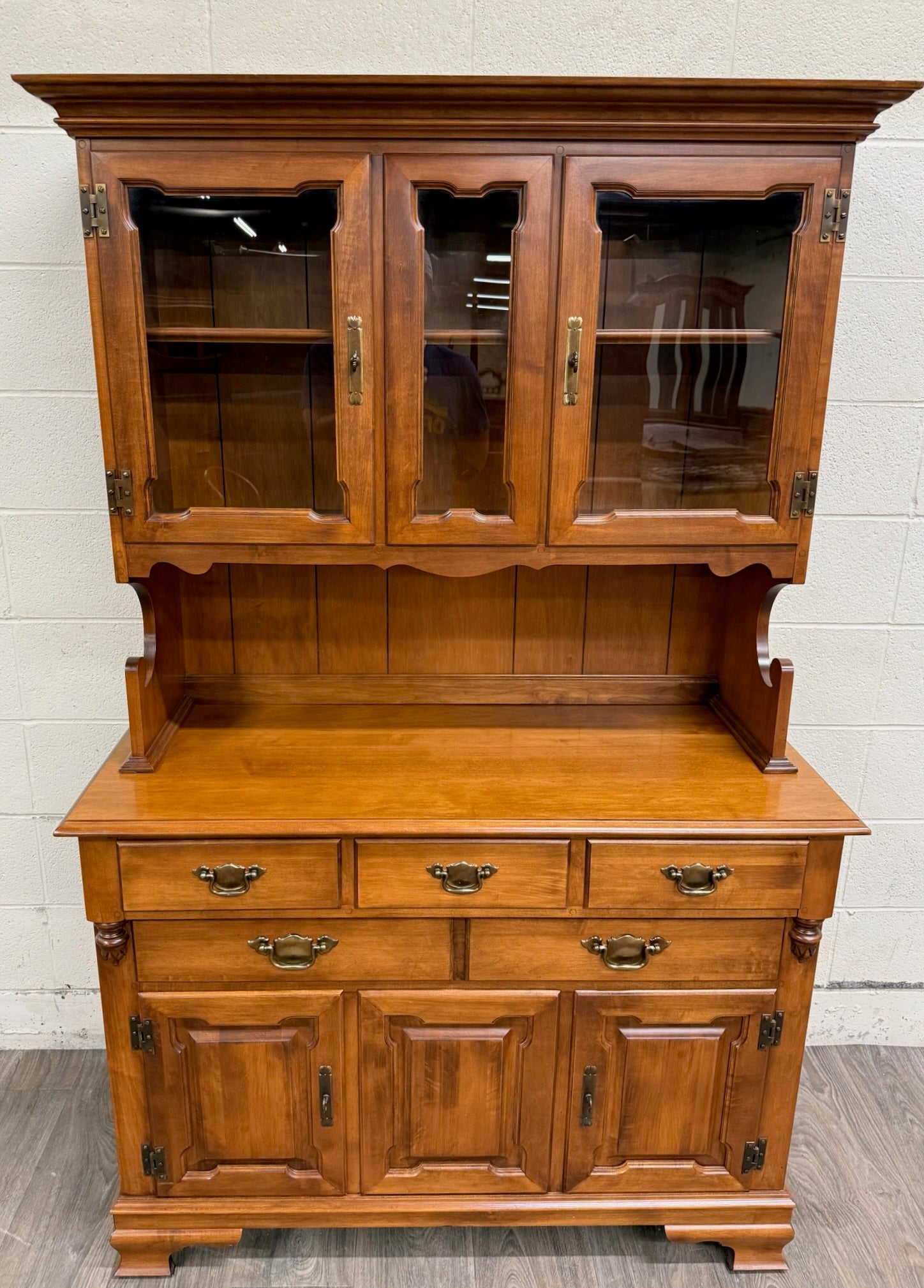 Vintage Tell City Young Republic Colonial Hard Rock Maple China Cabinet & Hutch