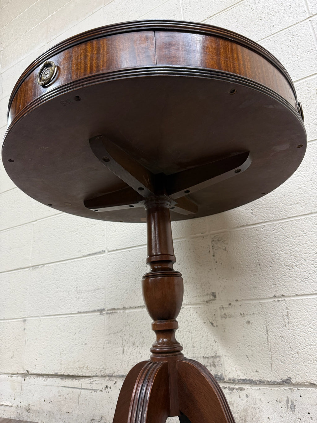 Vintage Imperial Furniture All Mahogany Drum Table End Table Lamp Table
