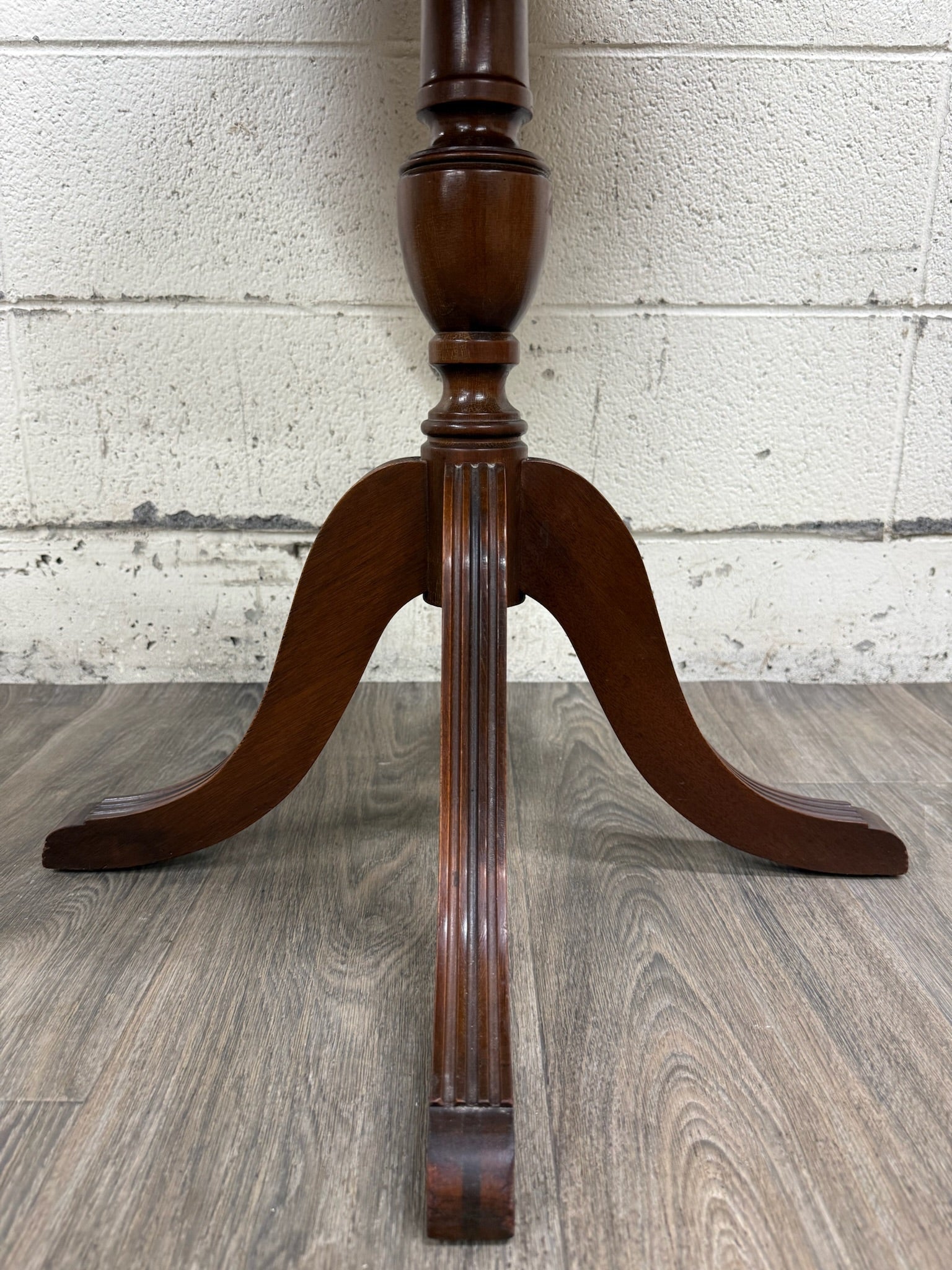 Vintage Imperial Furniture All Mahogany Drum Table End Table Lamp Table
