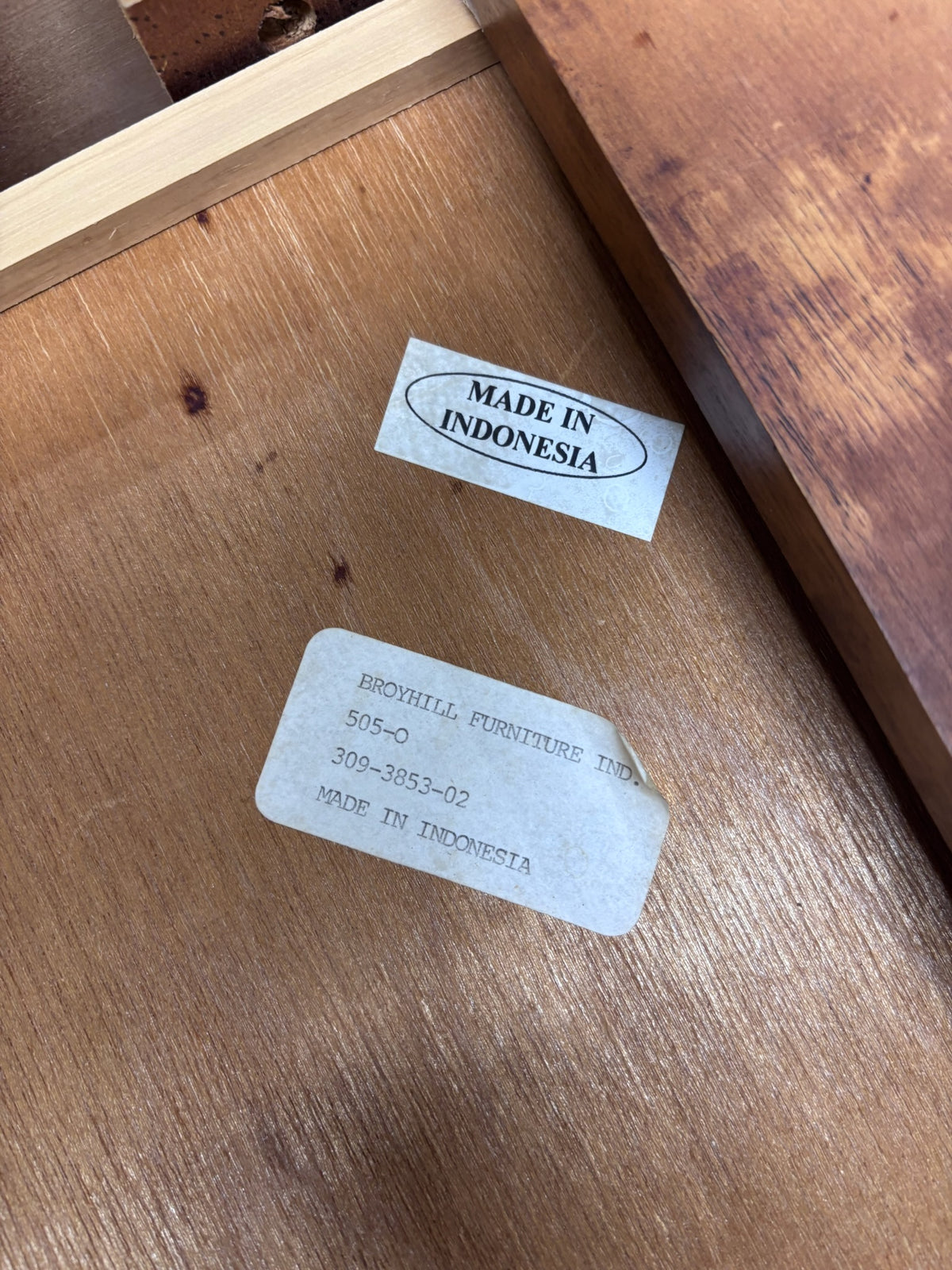 Broyhill Single Drawer Wood End Table