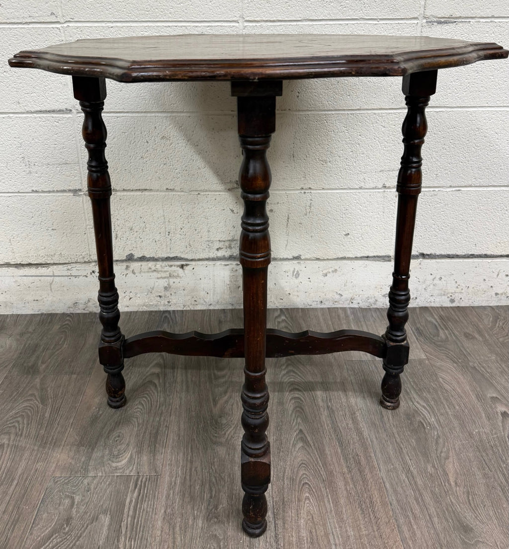 Vintage Jacobean Revival English Tudor Style Oak Side Table Lamp Table
