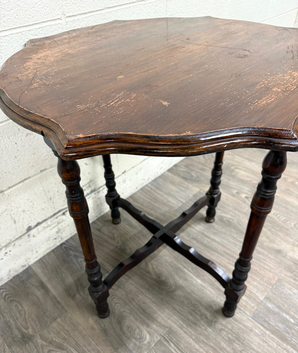 Vintage Jacobean Revival English Tudor Style Oak Side Table Lamp Table