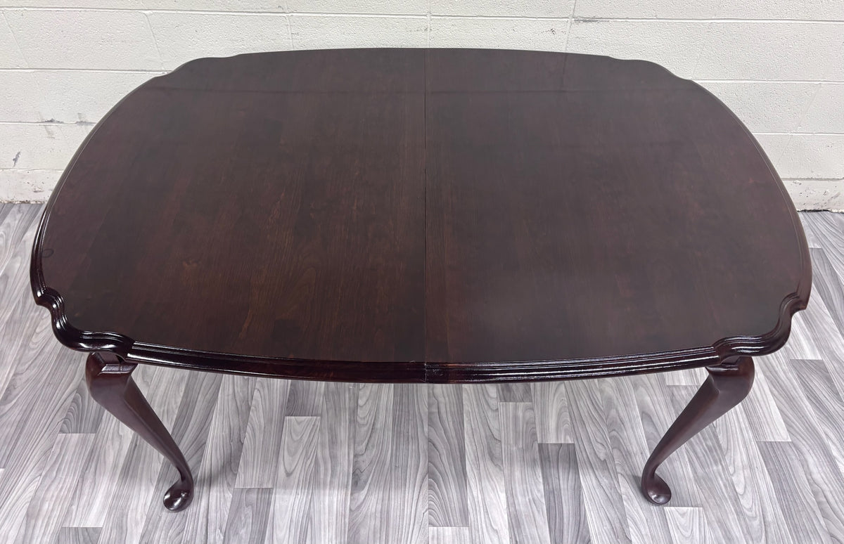 Vintage Pennsylvania House Queen Anne Style Cherry Wood Extension Dining Table