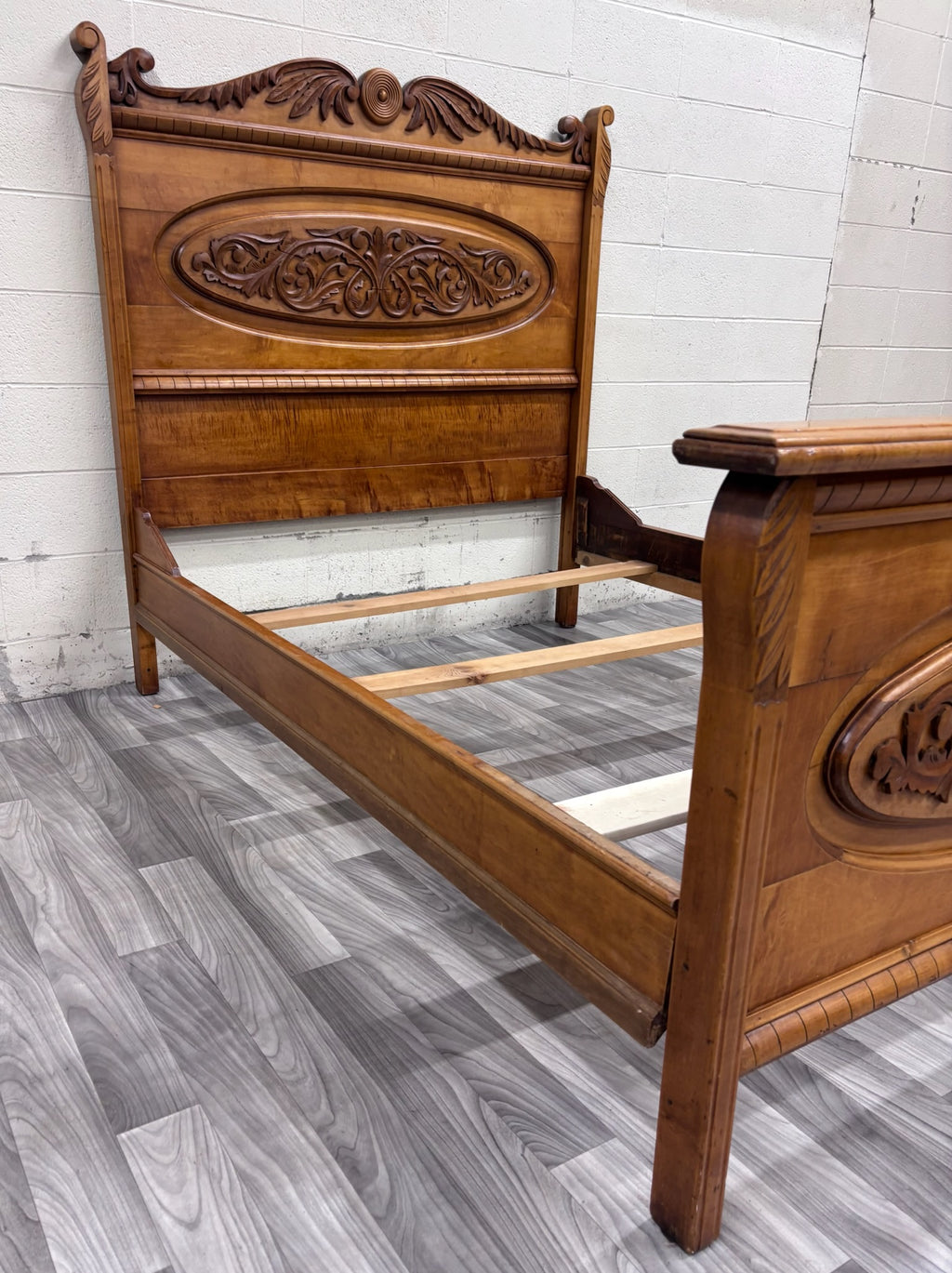 Antique Full Size Victorian Eastlake Carved Floral Acanthus Scrollwork Bed