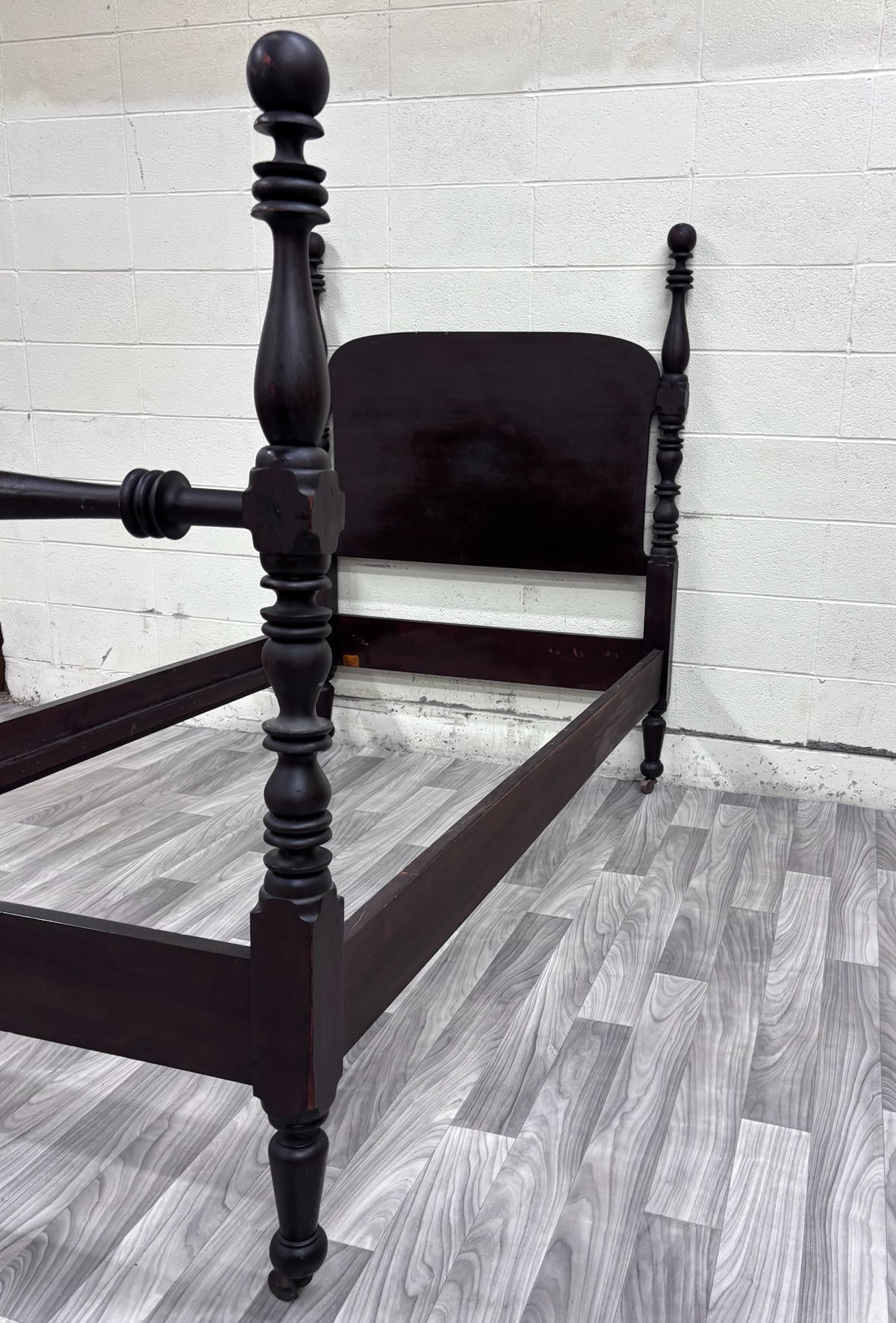 Antique Twin Size Victorian Cannonball Finial Spool & Bobbin Four Poster Bed
