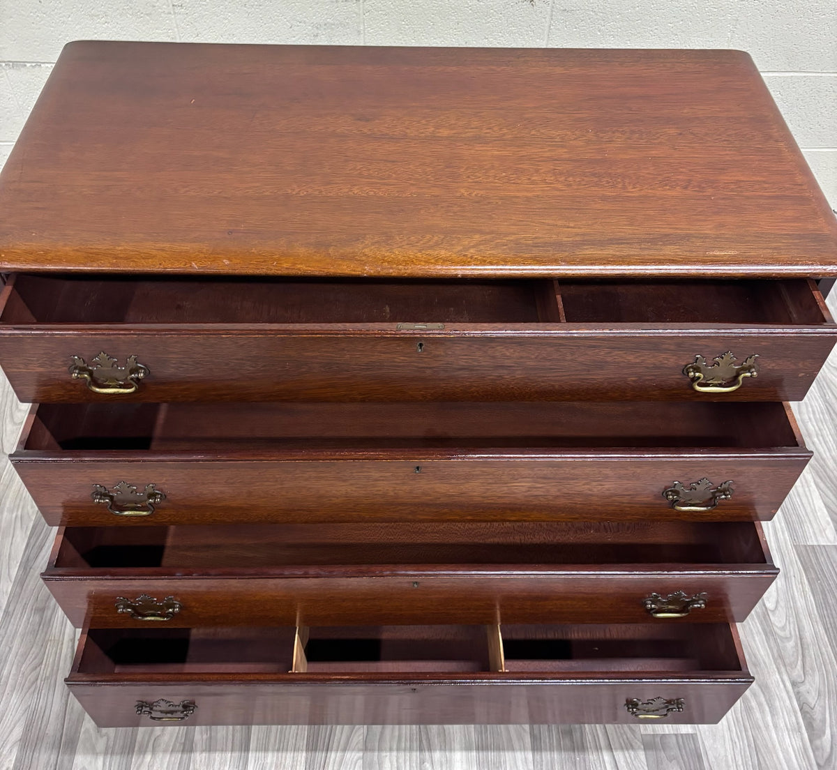 Antique Chippendale Style Mahogany Four Drawer Chest of Drawers Bachelor’s Chest