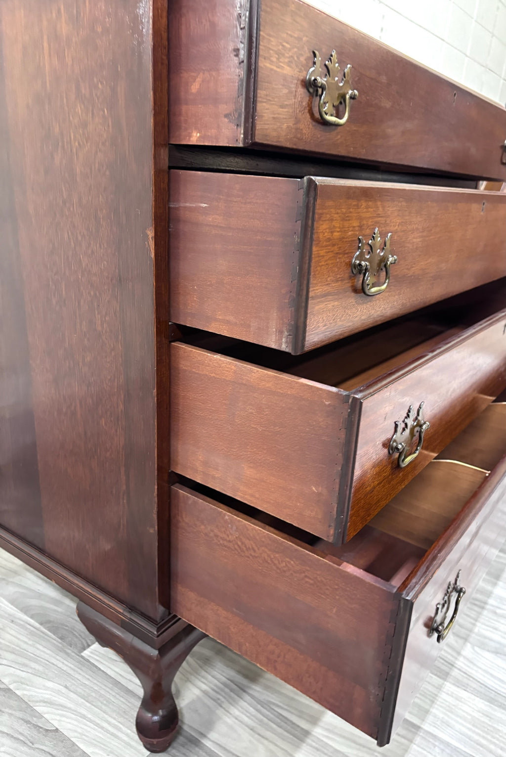 Antique Chippendale Style Mahogany Four Drawer Chest of Drawers Bachelor’s Chest