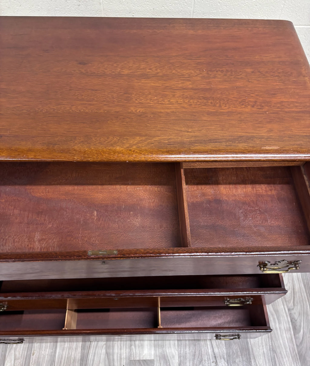 Antique Chippendale Style Mahogany Four Drawer Chest of Drawers Bachelor’s Chest