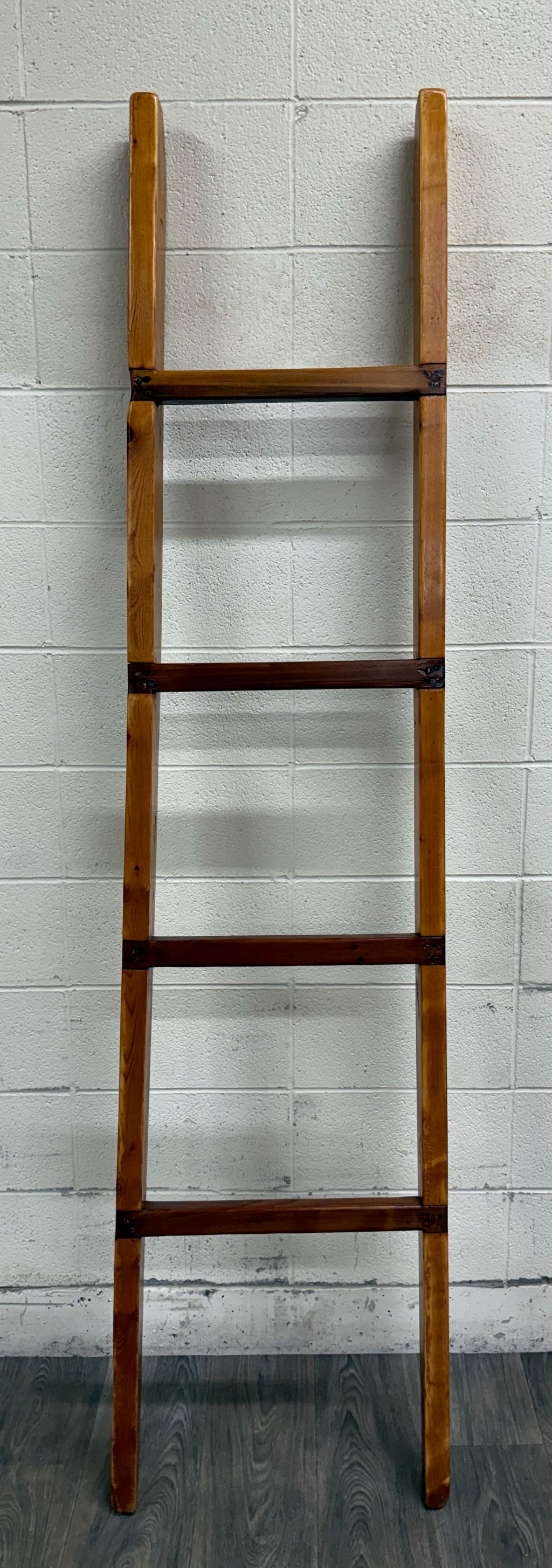 Vintage 86 Inch Solid Pine Blanket Ladder