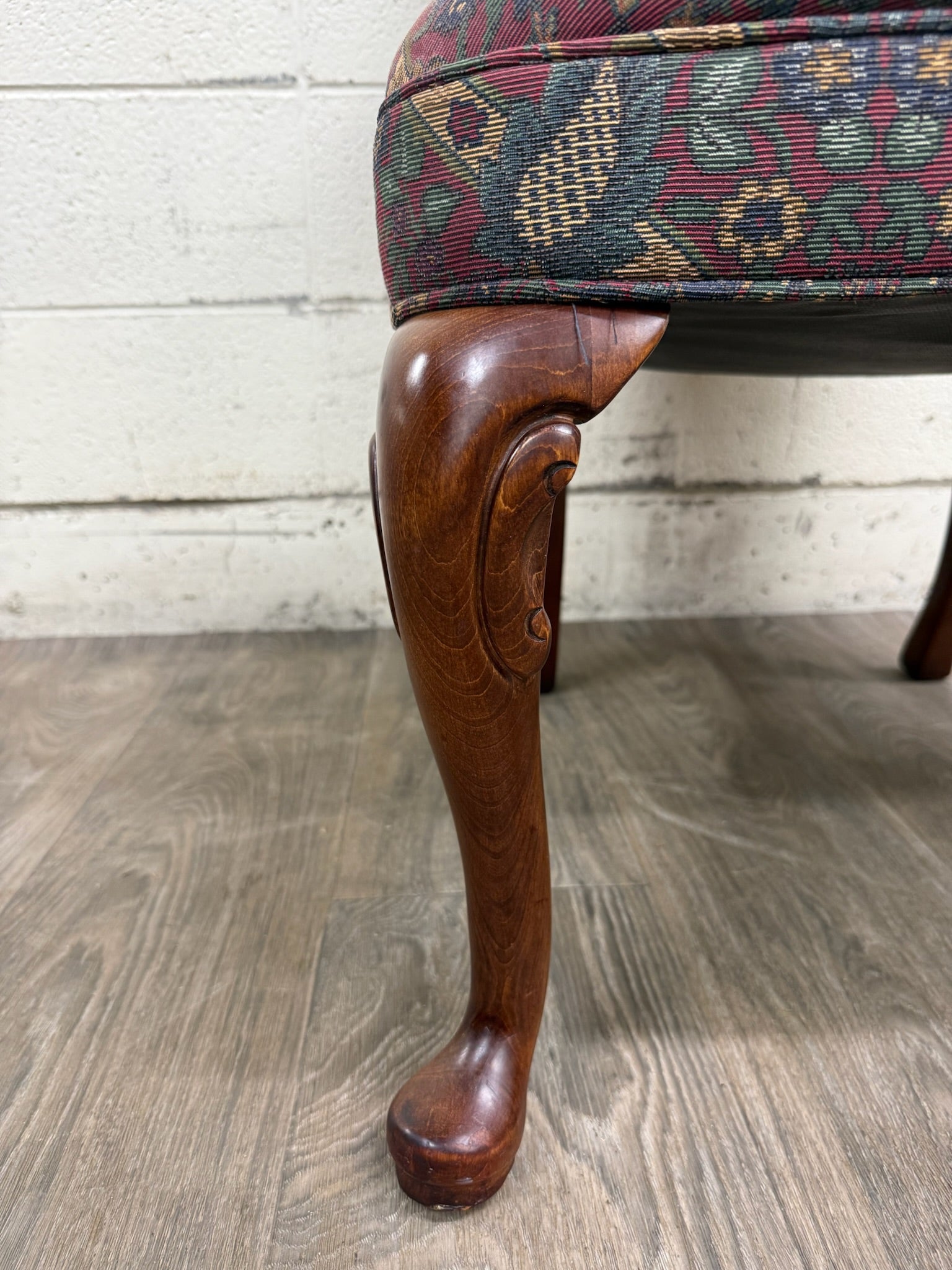Vintage Queen Anne Style Gooseneck Arm Mahogany Library Chair