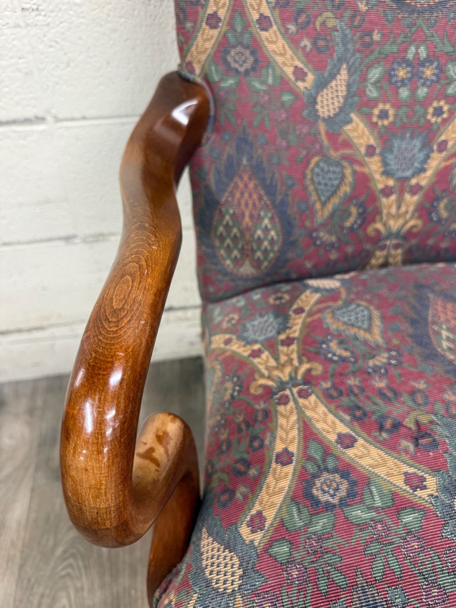 Vintage Queen Anne Style Gooseneck Arm Mahogany Library Chair