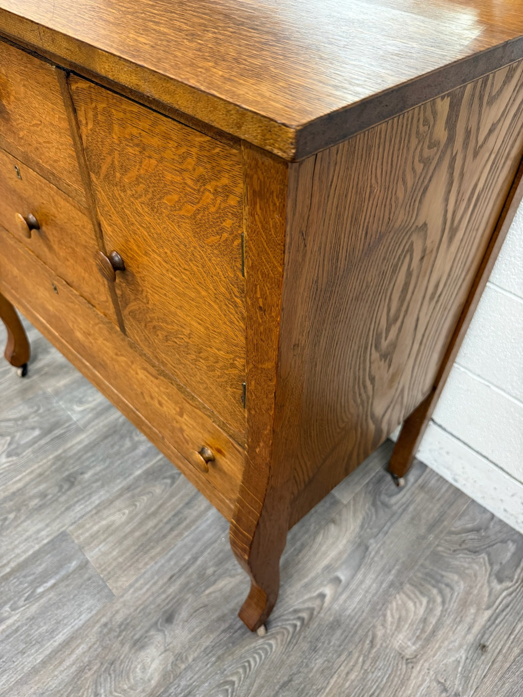 Antique Arts & Crafts Quarter Sawn White Oak Buffet with Beveled Mirror