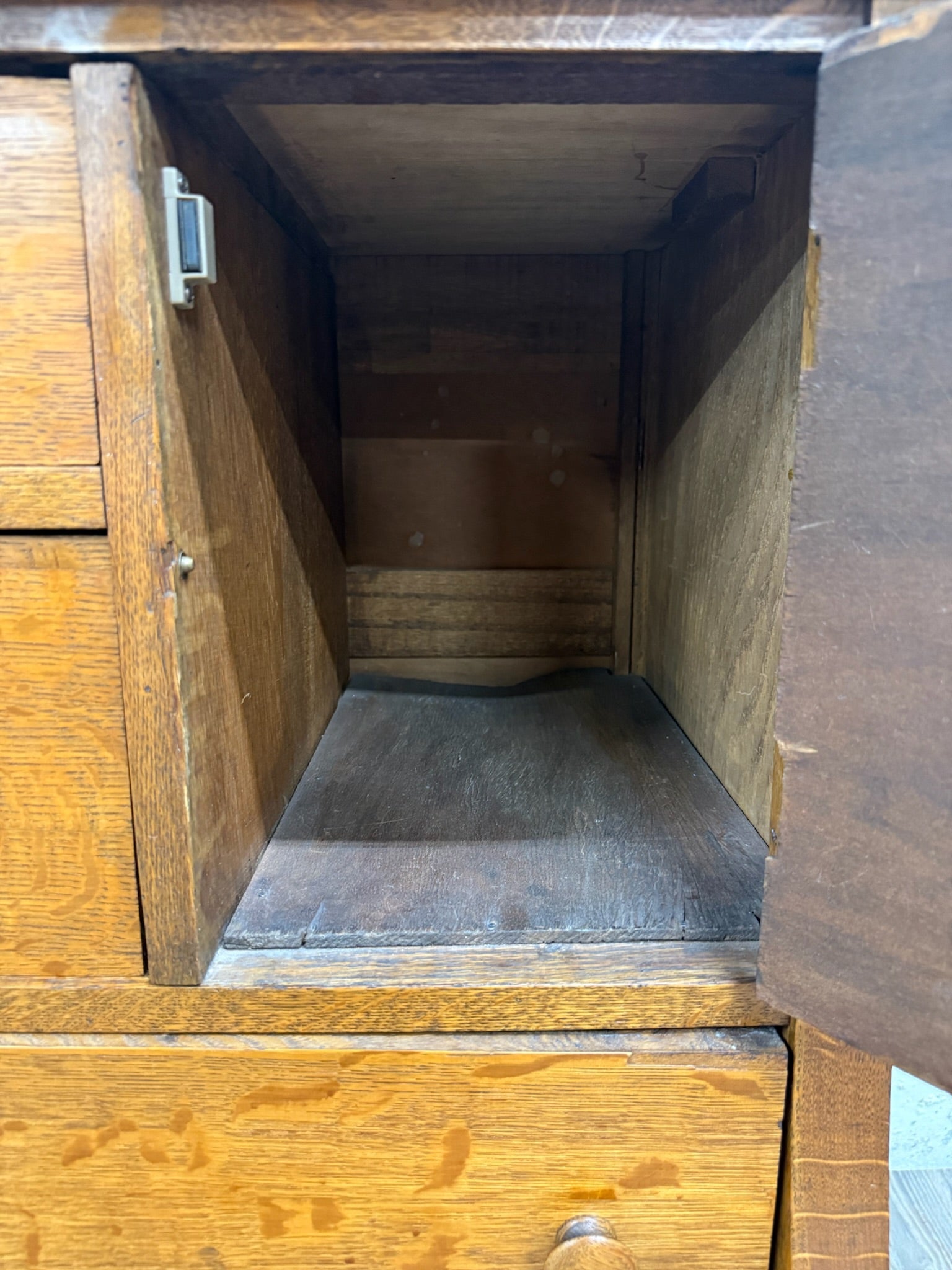 Antique Arts & Crafts Quarter Sawn White Oak Buffet with Beveled Mirror