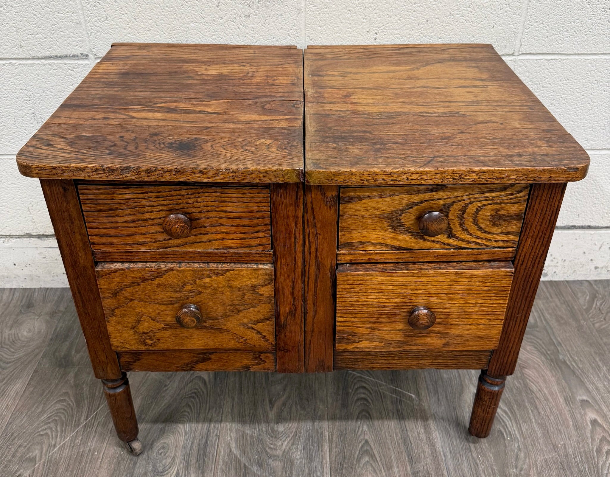 Antique Arts & Crafts Four Drawer Quarter Sawn White Oak Chest