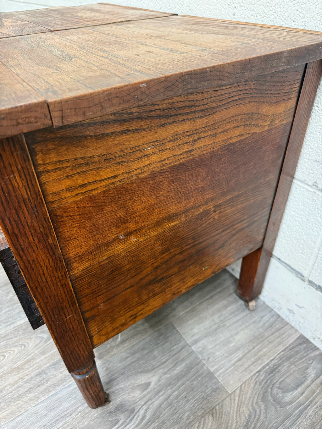 Antique Arts & Crafts Four Drawer Quarter Sawn White Oak Chest
