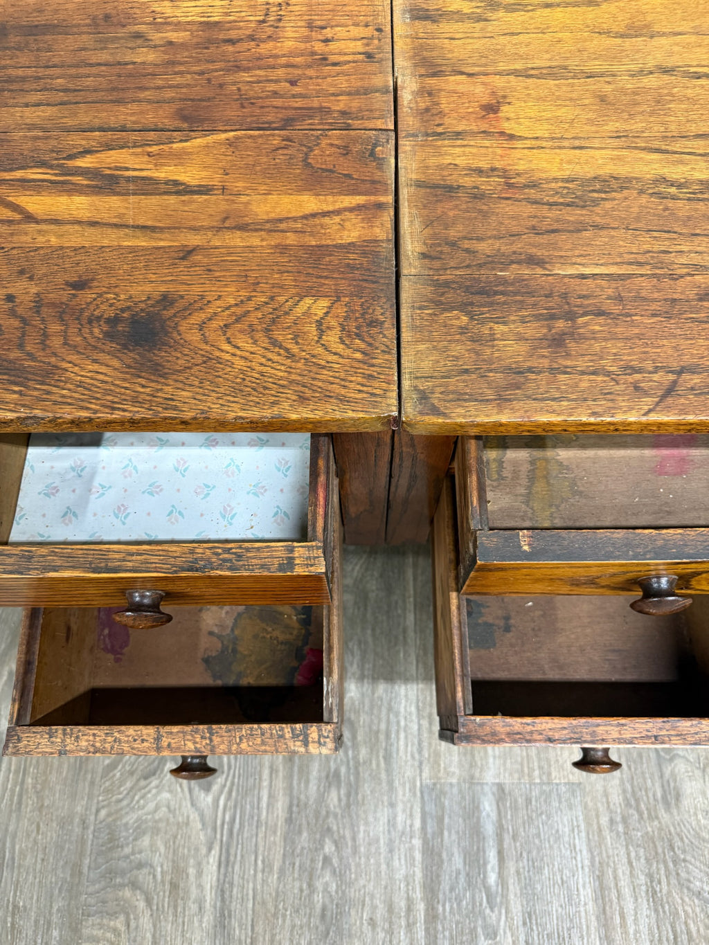 Antique Arts & Crafts Four Drawer Quarter Sawn White Oak Chest