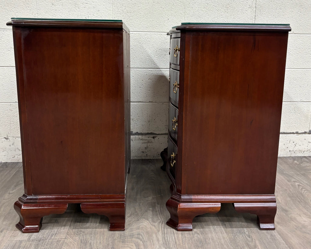 Vintage Councill Furniture Chippendale Solid Mahogany Nightstands Bedside Tables