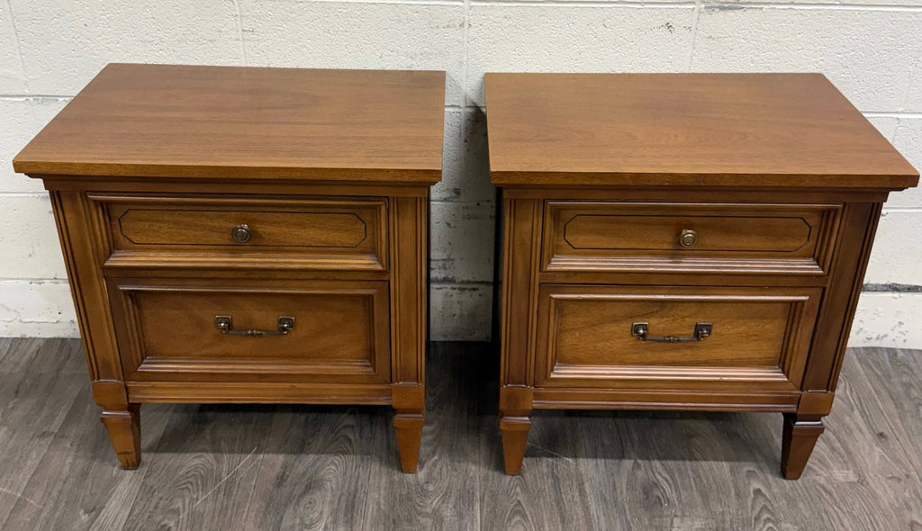 Vintage Dixie Furniture Mid Century Traditional Neoclassical Nightstands - Pair