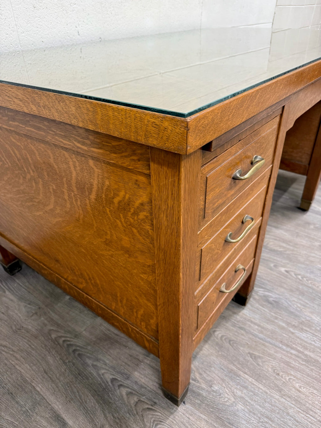 Antique American Arts & Crafts Mission Tiger Oak Executive Desk Partner Desk