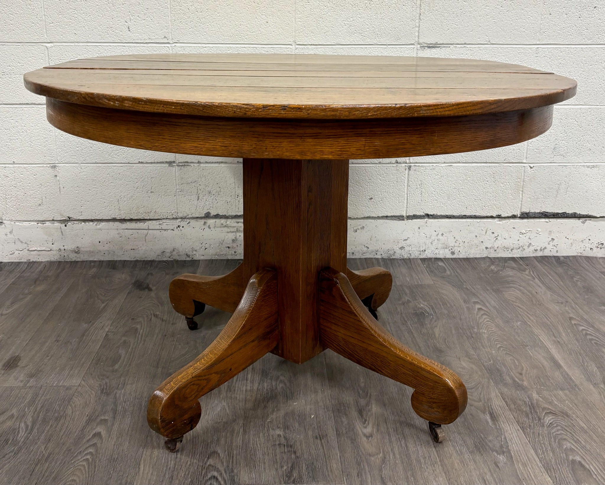 Antique American Empire Style Scroll Foot Pedestal Dining Table Breakfast Table