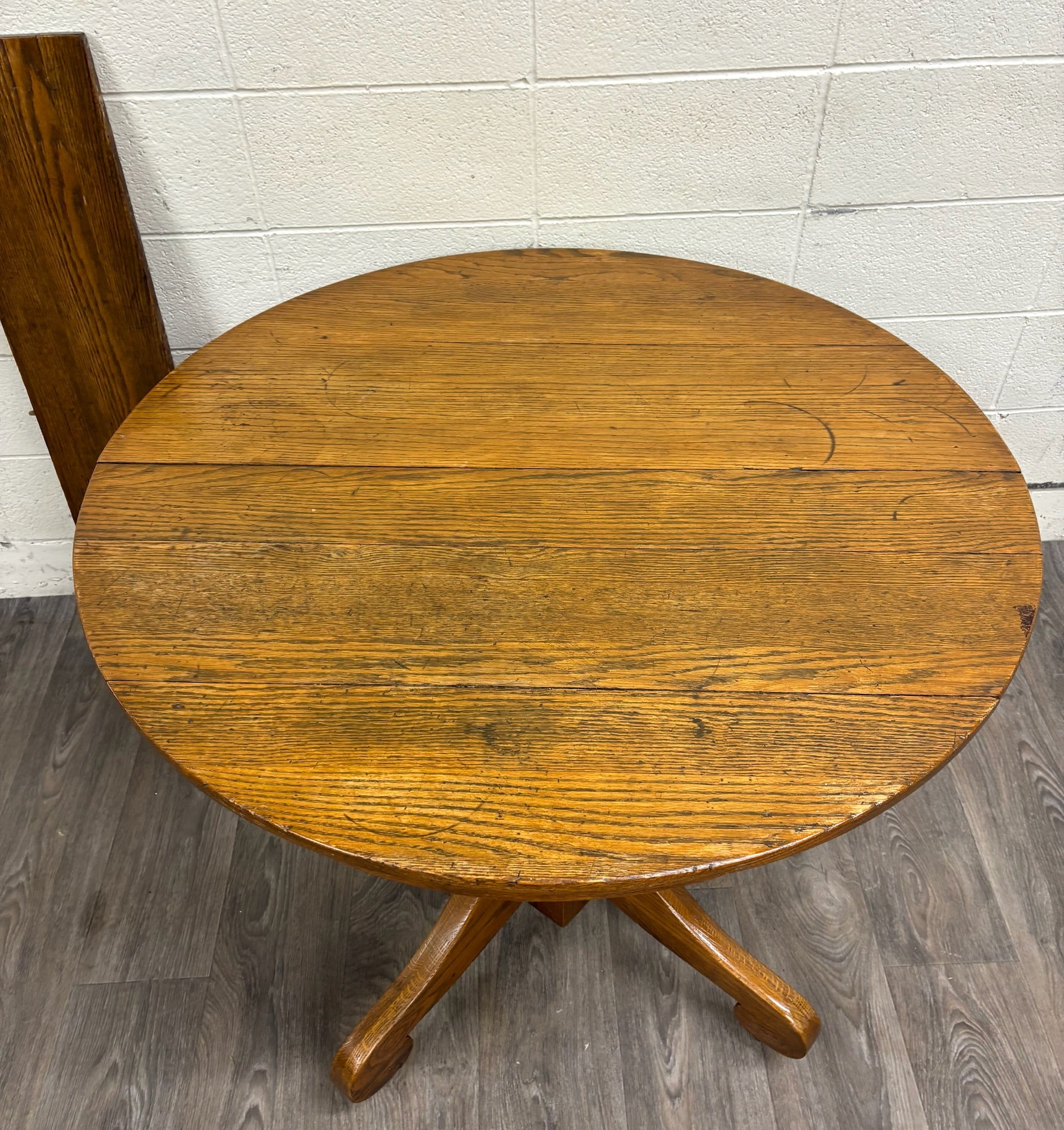 Antique American Empire Style Scroll Foot Pedestal Dining Table Breakfast Table