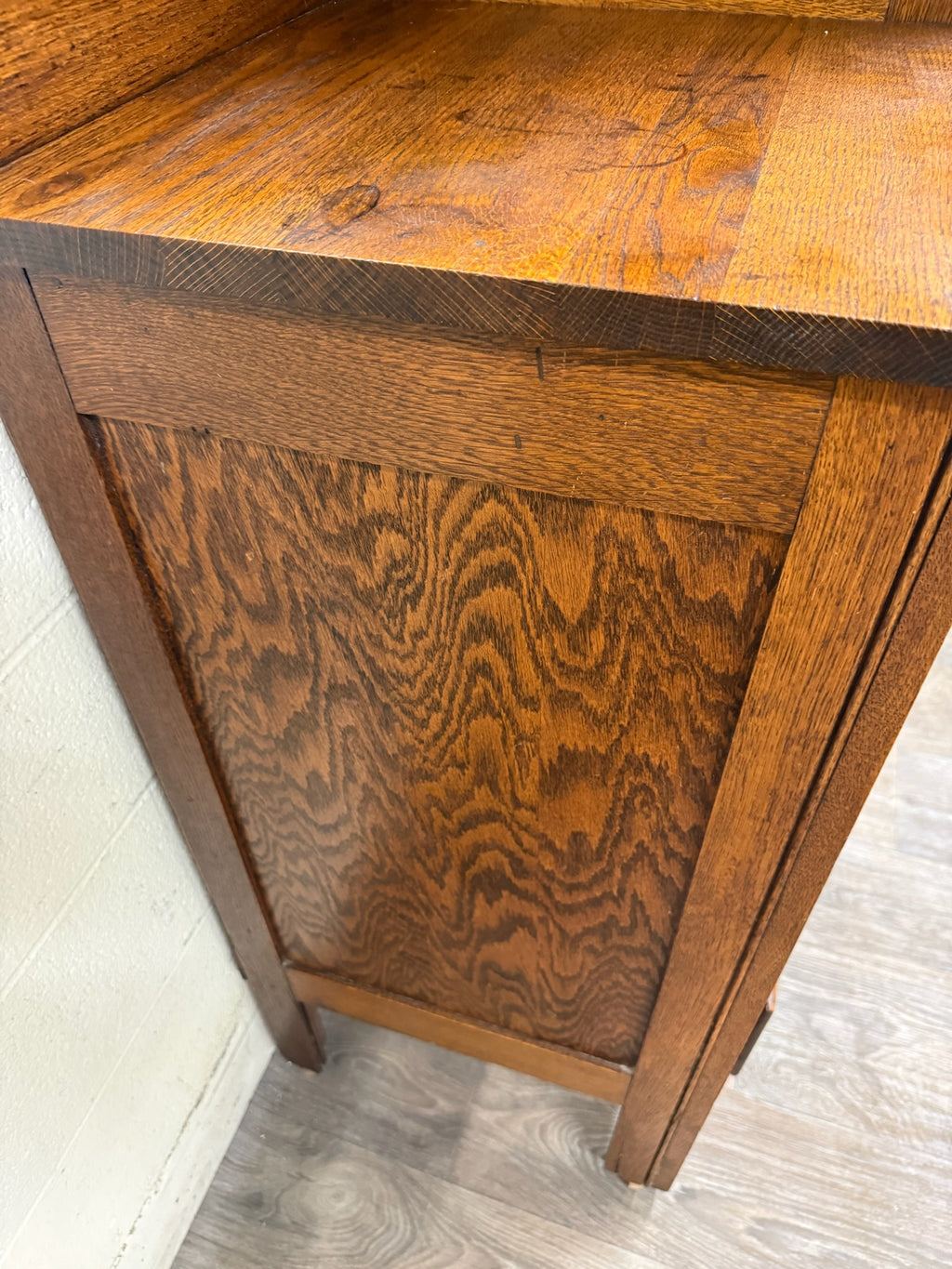 Antique Arts & Crafts Mission Quarter Sawn White Oak Gentleman’s Chiffonier