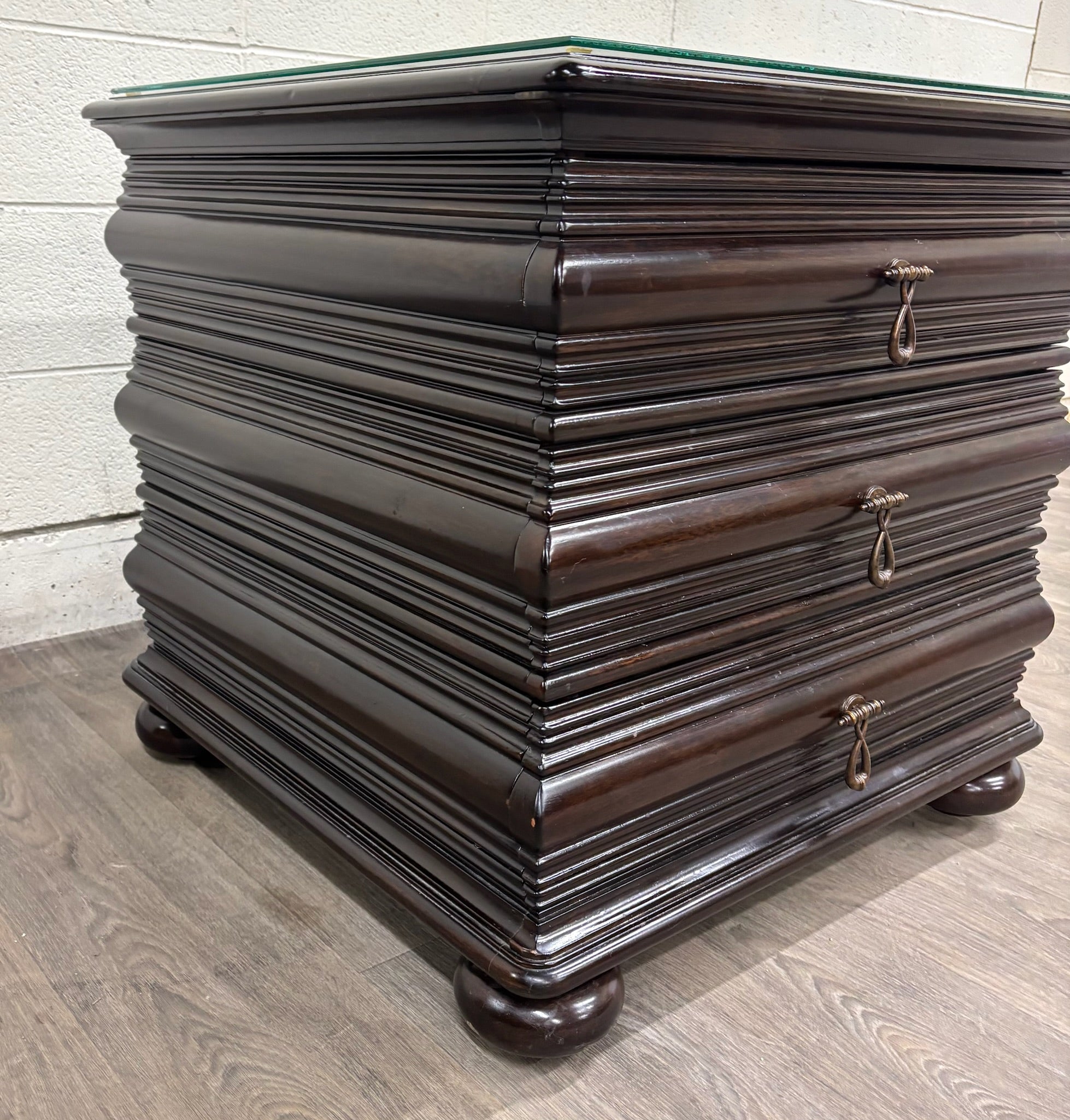 Vintage Tommy Bahama Royal Kaha Black Sands Mahogany Lamp Table Chest Nightstand